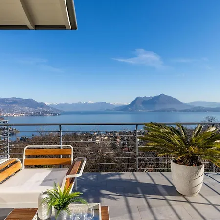 Panoramic Design On Maggiore! Sfarzoso Villa